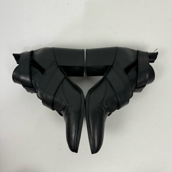 Steve Madden Joker Black Pointed Toe Buckle Heeled Boots Ankle Boots Minimalist - Picture 4 of 8